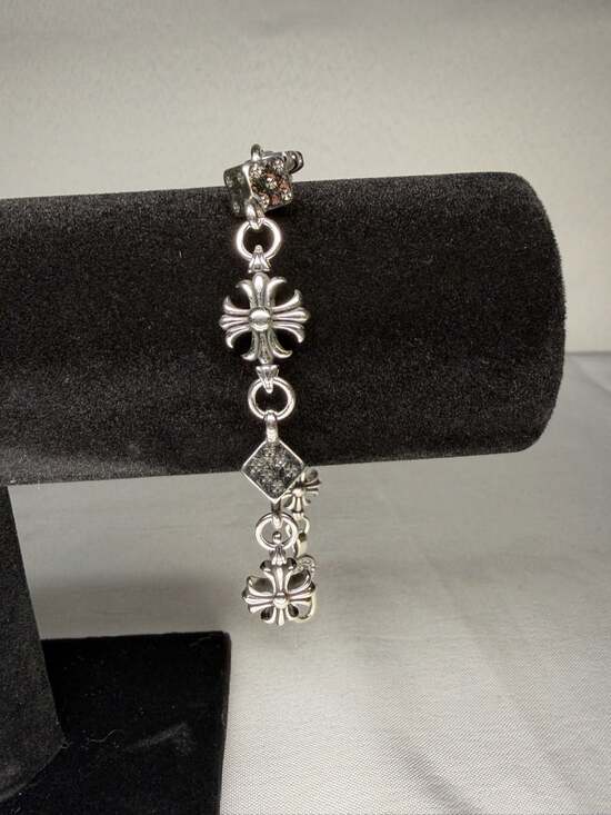 Y2K Chrome Dice Bracelet L - Picture 2 of 5